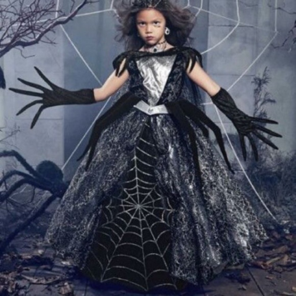 Chasing Fireflies Spider Queen Costume, Girls Size 6, please read